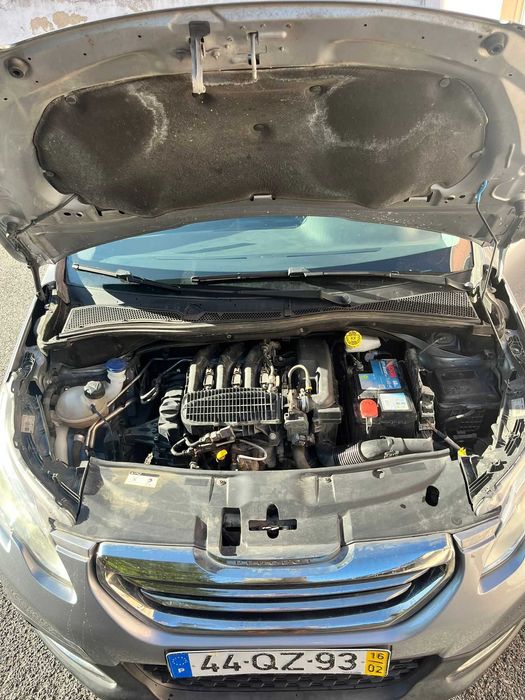 Peugeot 2008 1.2 PureTech