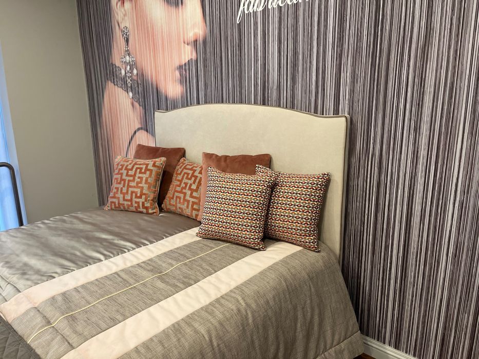 Cama de casal estofada