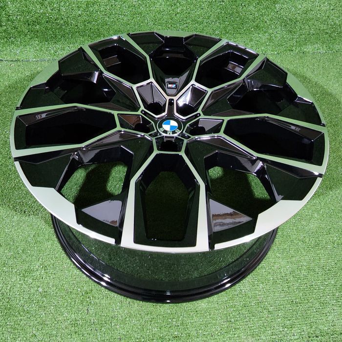 диски 913 стиль 5x120 R22 DIA74.1 BMW X5 F15 E70 X6 F16 E71 DB41
