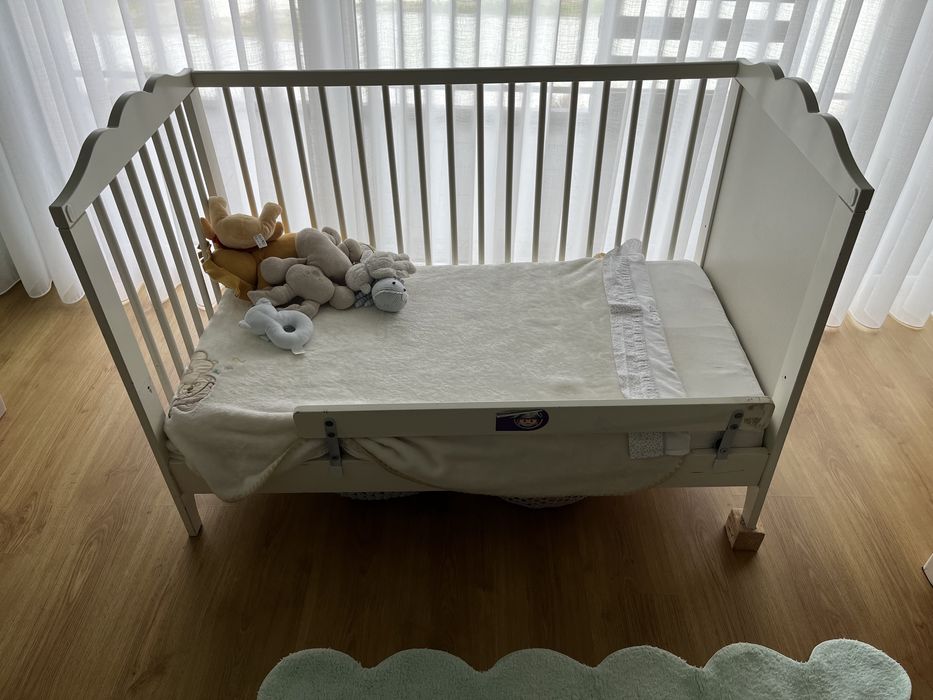 Berco de madeira IKEA - com colchão colunex