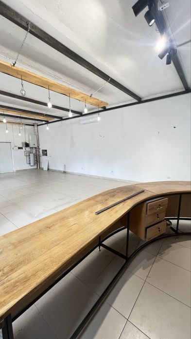 Оренда 70 м.2  1 поверх в Центрі міста