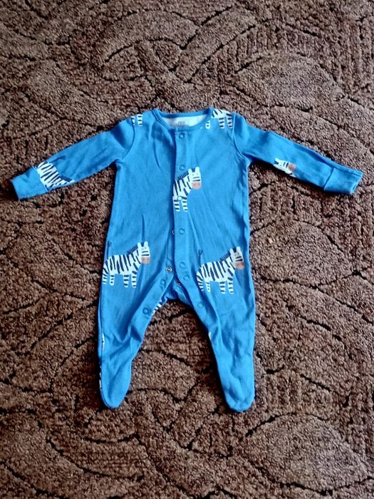 Продам  набор из 6 шт.человечков на мальчика 50 р.