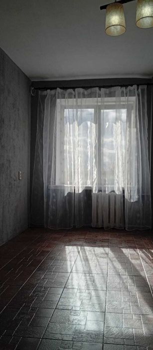 Продам гостинку Солоницівка (Солоницевка) можна по сертифікату