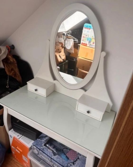 Toaletka Ikea Hemnes