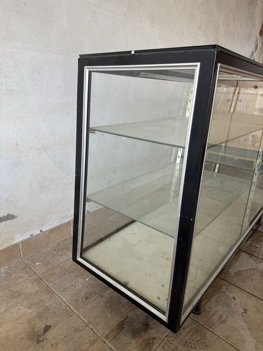 Expositor vitrine com iluminação