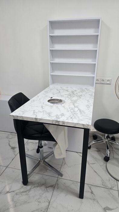 Продам мебель для салону краси