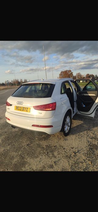 Продам Audi Q3.