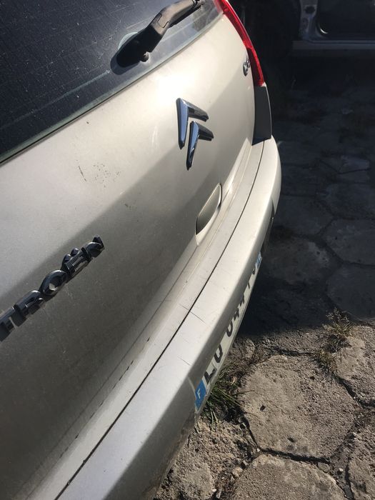 Szyba tyl Citroen C4