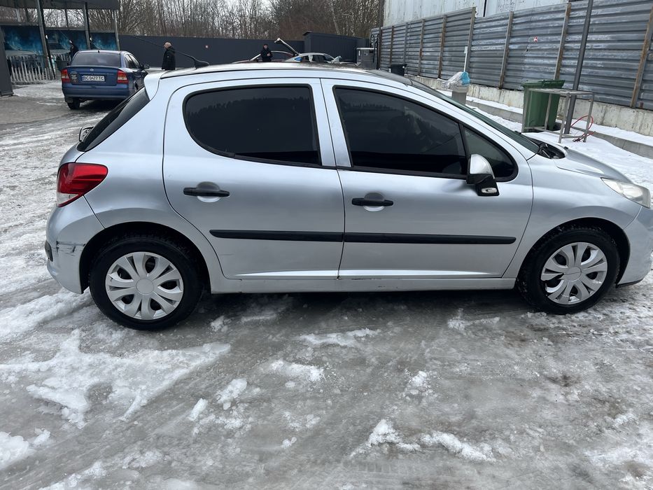 Пежо 207.Газ-Бензин в нормальному стані