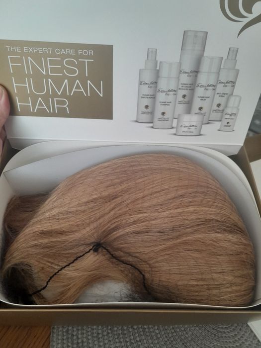 Peruka naturalna  włos naturalny blond z grzywką
