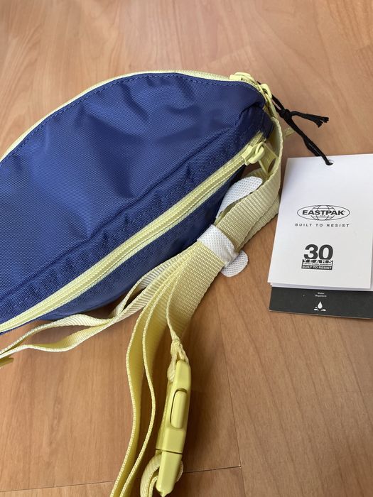 Bolsa de cintura Eastpak azul nova