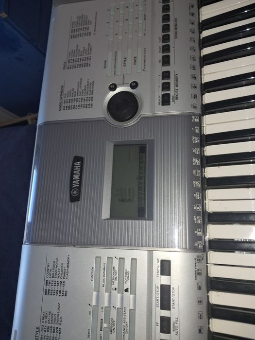 Piano musical  yamaha