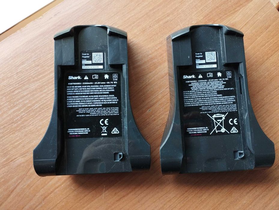 Dwie sztuki Shark Akumulatorów XSBT600EU do odkurzacza IZ380