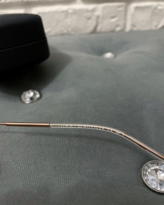 Nowe okulary przeciwsłoneczne Tommy Hilfiger TH1586/S