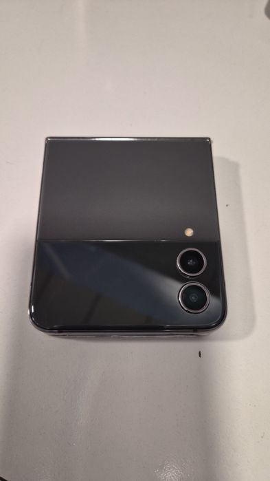 Samsung Galaxz Flip 4