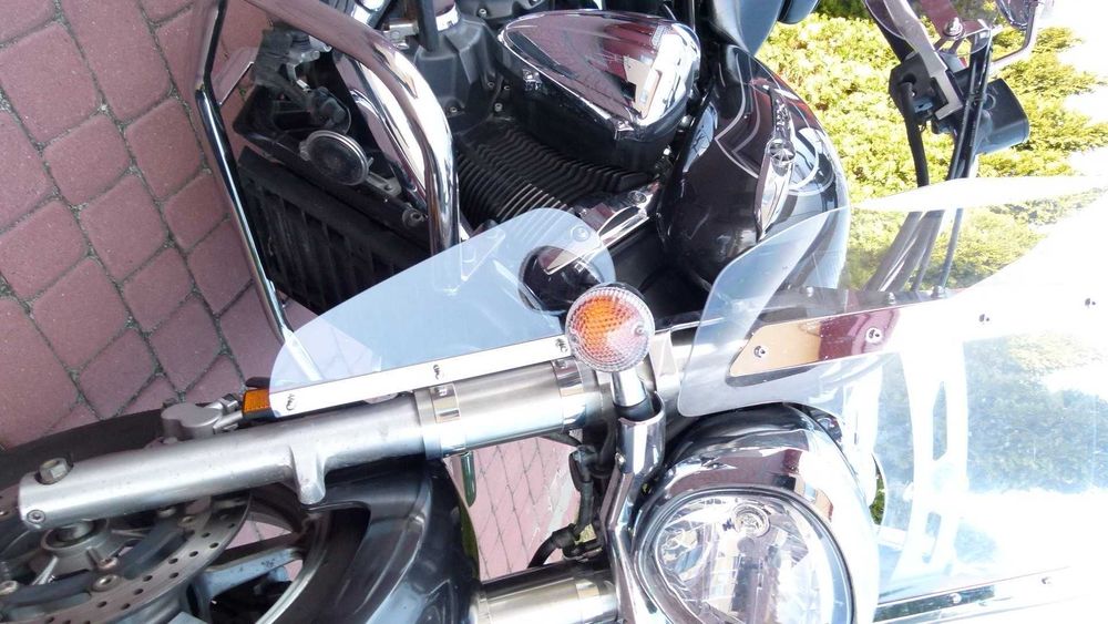 Bagażnik Yamaha XVS 1300 V Star szyba
