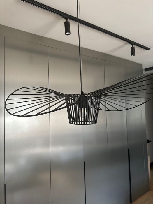 Lampa czarna Vertigo