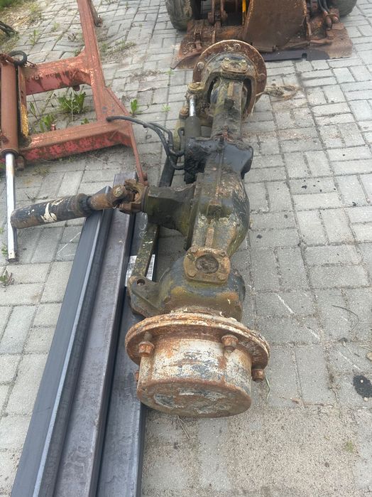 zwolnica most przedni atak Jcb 3cx 4cx ładowarka clark spicer carraro