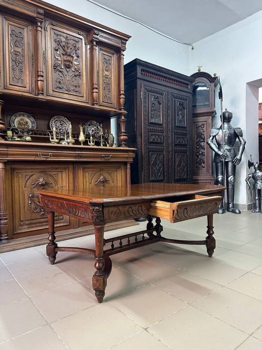 Антакварний різьблений журнальний стіл горіх 3962