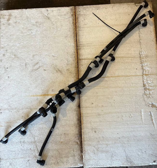 Патрубок системи охолодження Тесла 3-Y