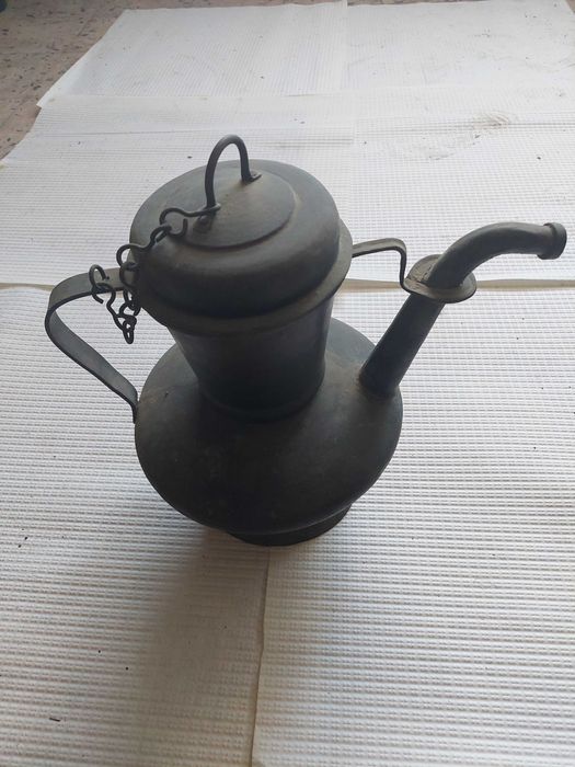 Jarro antigo em cobre