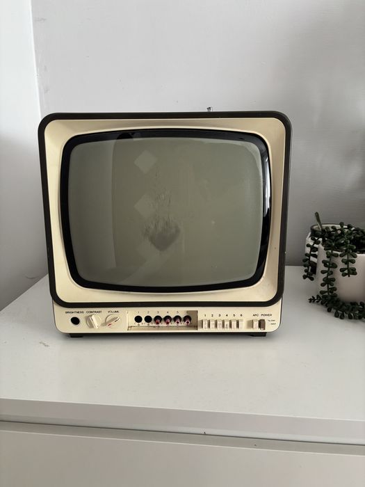 Stary telewizor