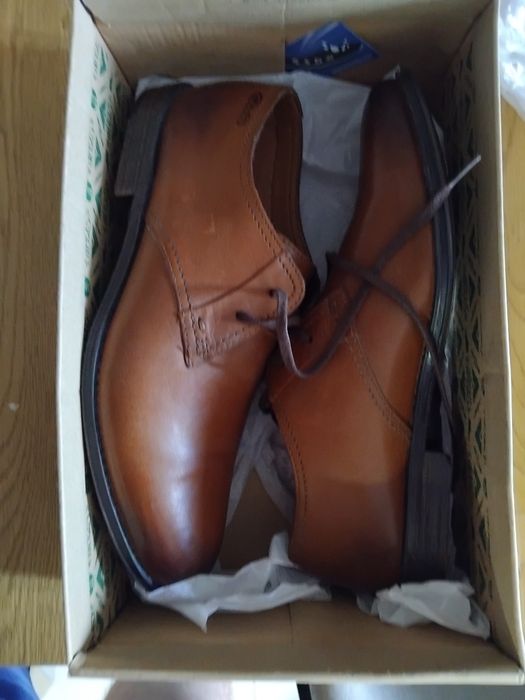 Продам чоловічі туфлі Clarks