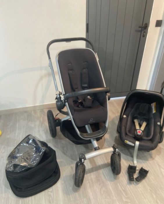 Carrinho de bebé + Ovo de transporte