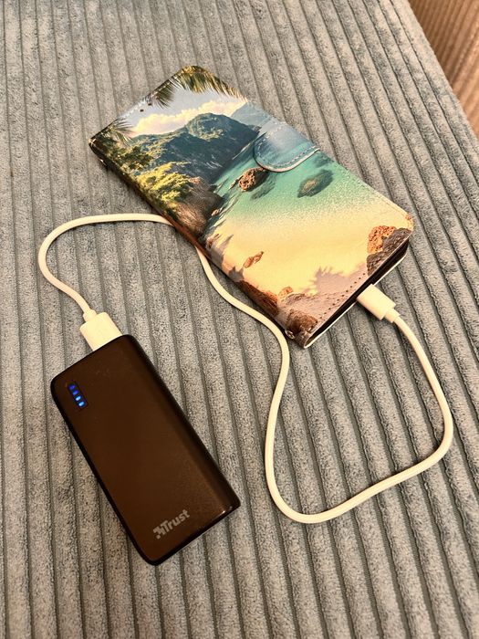 Power   bank  4400.