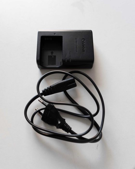 Canon EOS M100 + Lente 15-45mm + Extras | Kit Completo