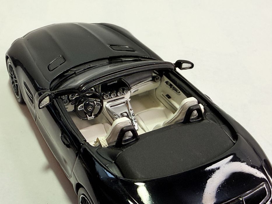 Mercedes AMG GT Roadster 2017 Magnetite Black model  1:43