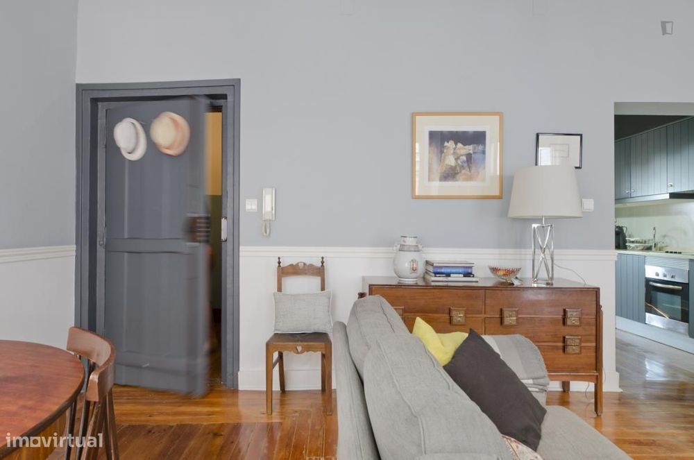 Apartamento com 2 quartos - localizado em São Bento Lisbon