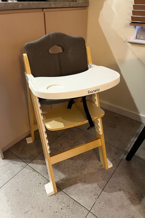 Krzesełko do karmienia lionelo floris