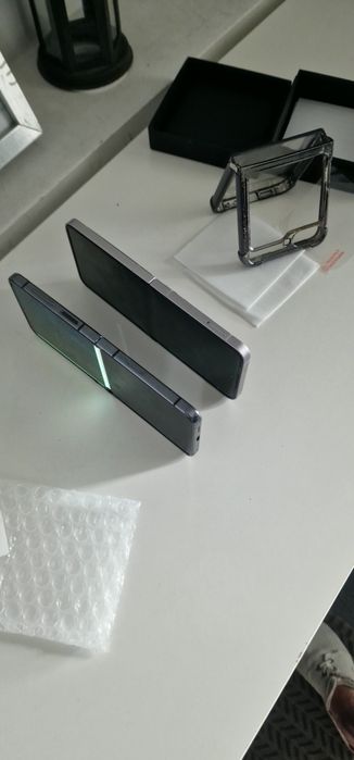 Samsung galaxy z flip 6 z flip 5
