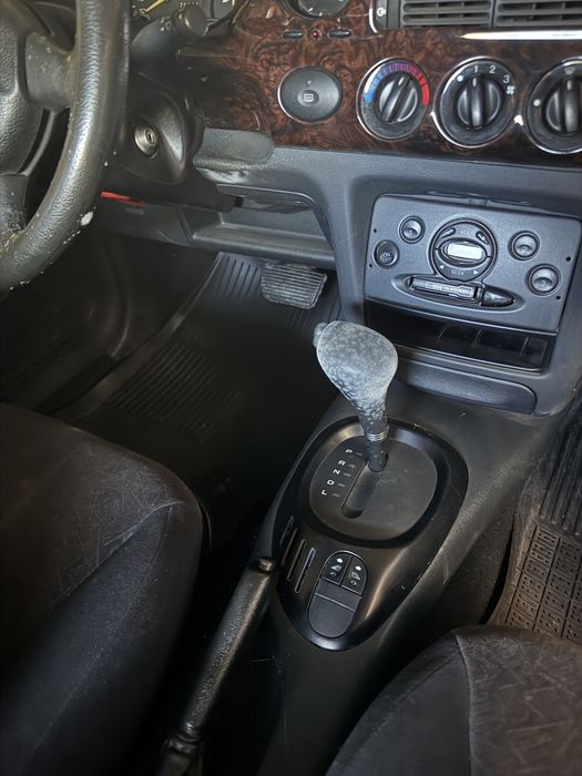 Ford Escort 1.6 Automat 1997 – 2D – 110 tys. km – Garażowany – Do uruchomienia, laweta