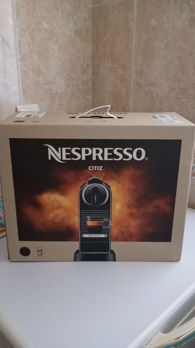 Máquina de café cápsulas Nespresso Nova