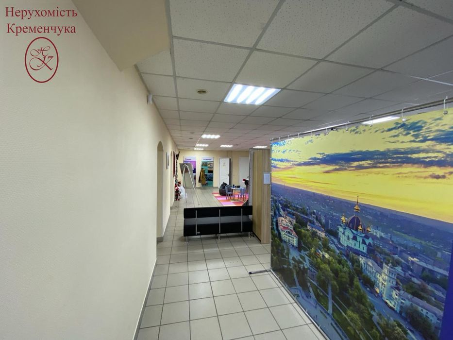 Продаж комерційного приміщення фасадна лінія центр