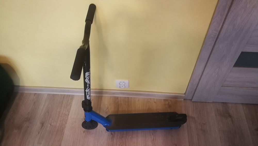 Hulajnoga wyczynowa.