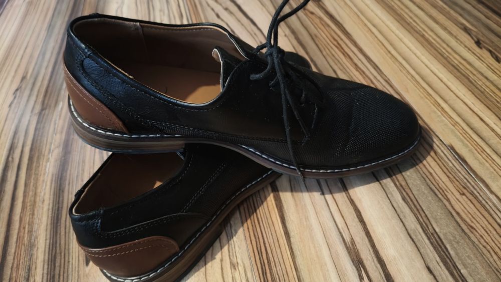 Buty chłopięce 41