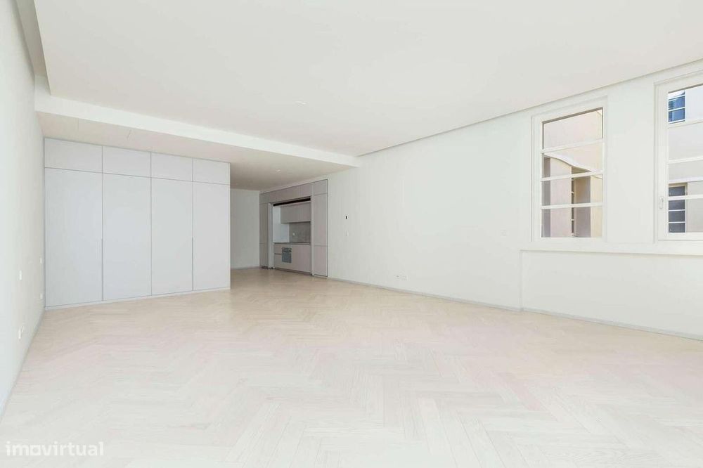 Apartamento T0 com estacionamento, Avenida da Liberdade, Lisboa