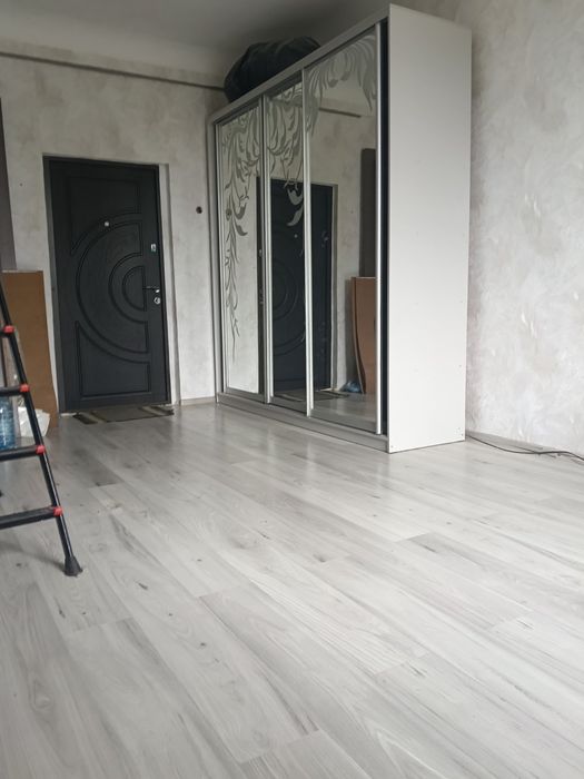 Продам дві кімнати у гуртожитку