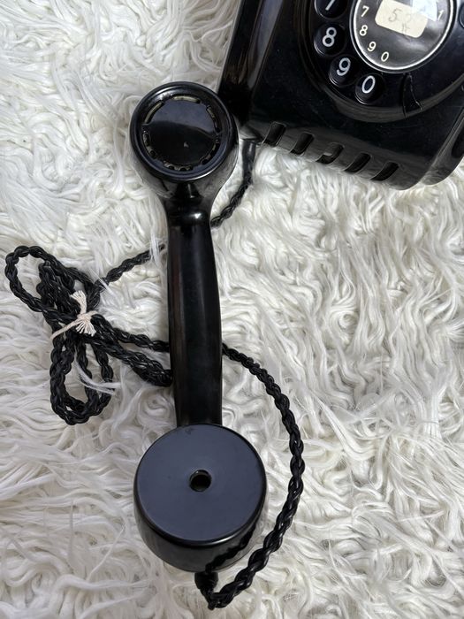 Telefon z tarczą obrotową