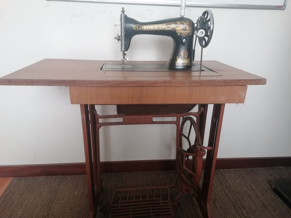 Máquina de costura Vintage Singer