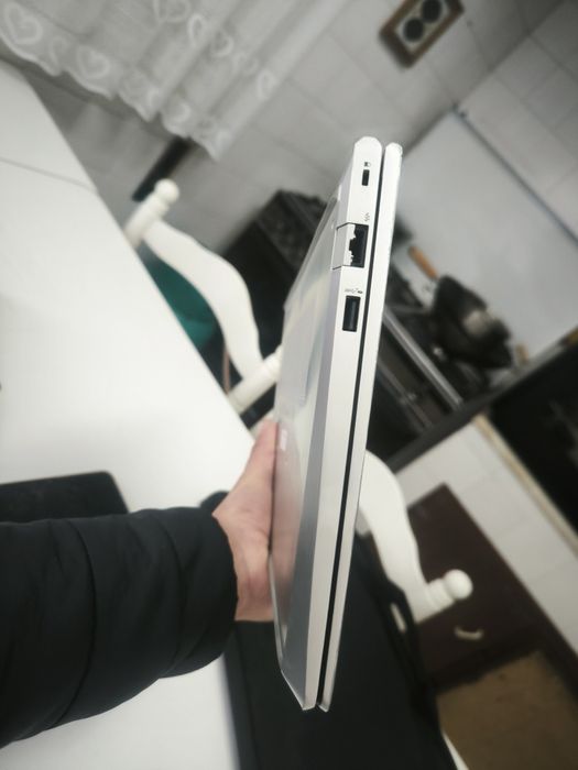 HP PC: HP ProBook 445 G8