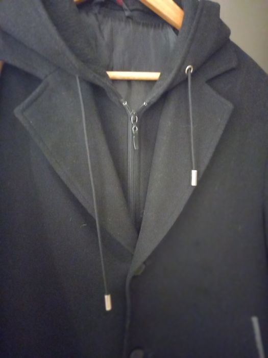 Płaszcz kurtka czarna M-L 182 cm  elegancki młodzieżowy Jak Nowy