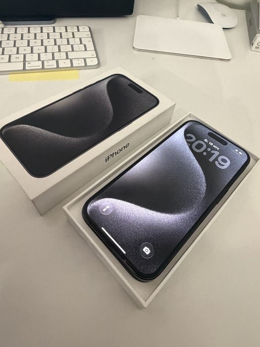 Bateria 100% iPhone 15 Pro 256gb Black Titanium