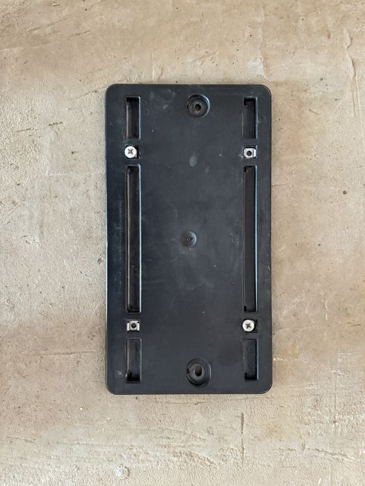 Audi Q5 USA кріплення подіум номерного знака кришки багажника