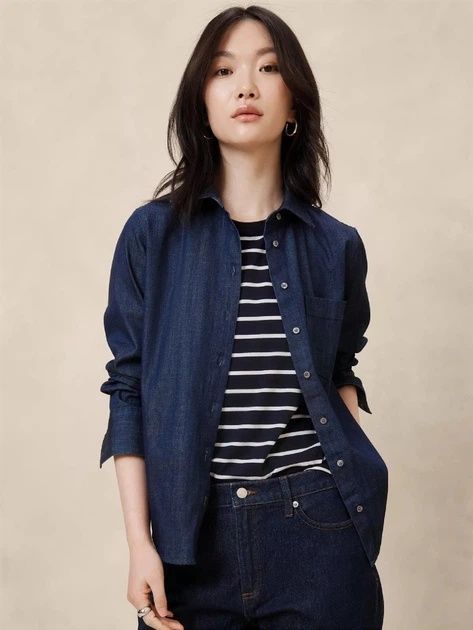 Жіноча стильна футболка