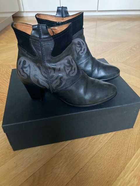 Botki za skóry naturalnej hiszpańskiej marki Hispanitas.