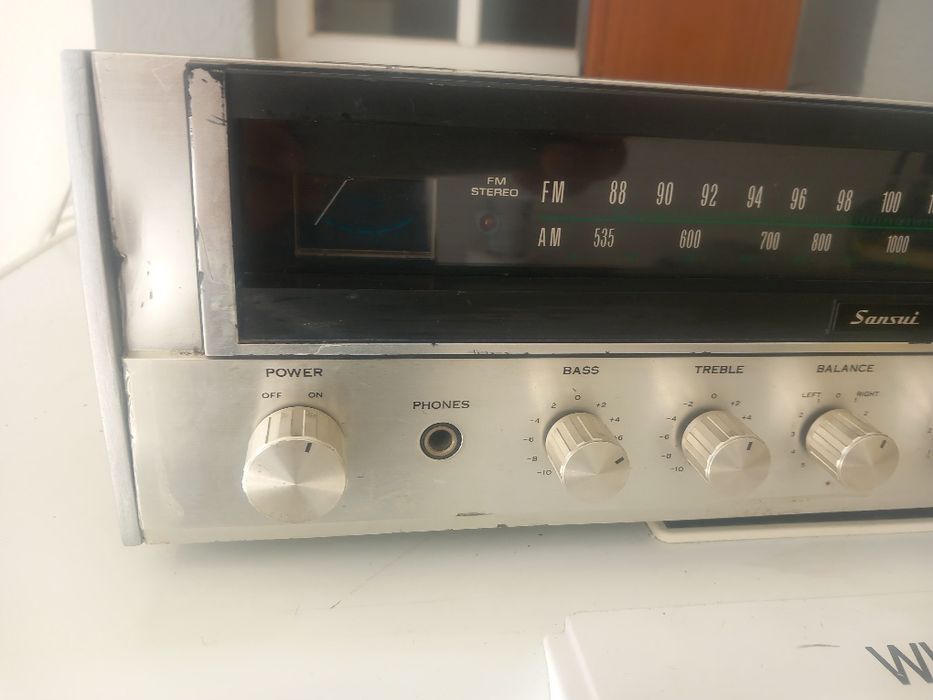 Sansui stereo receiver 221